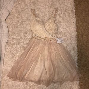 NWT Cream Sparkle Homecoming Dress